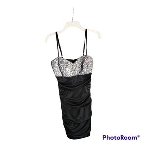Speechless Women's Black & White Sequin Roughed Adjustable Straps Mini Dress
